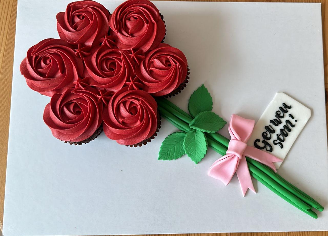 Heartfelt Roses Cupcakes